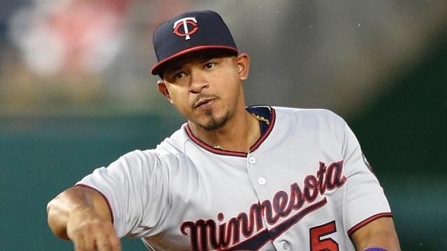 Eduardo_Escobar_1280_pvk9hgzg_enug261a.jpg