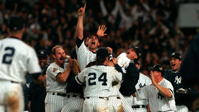 Yankees_a6jerssq_kmshpsdr.jpg
