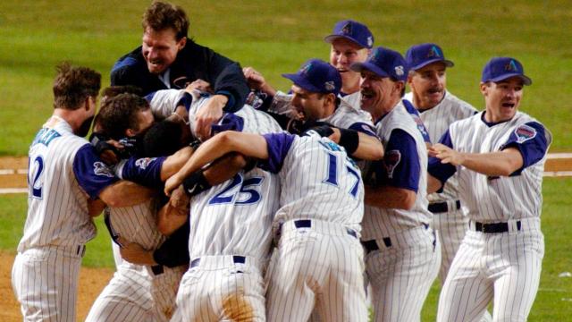 dbacks20011280_jm6o550l_zjq8e0l4.jpg