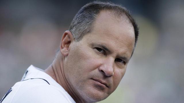 Vizquel1280_dpispl8n_q4khm3dc.jpg